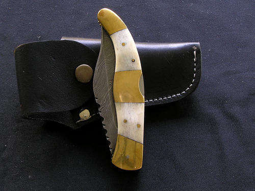 Swengg Hand Made Damascus Steel Lockback Hunting Knife