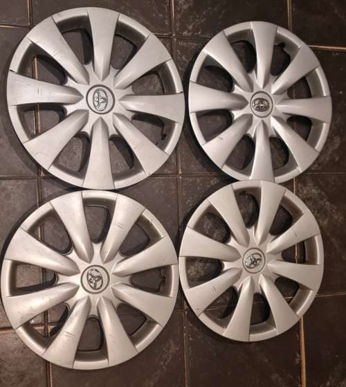Toyota corolla hubcaps