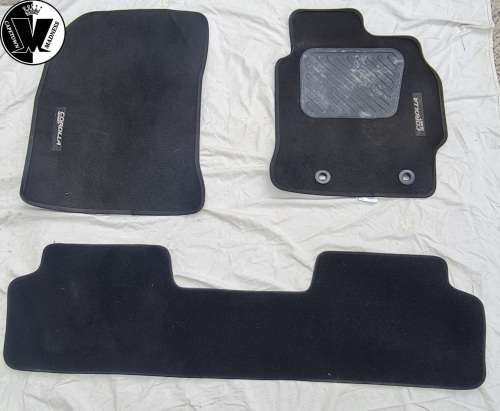 Toyota Corolla Quest mats