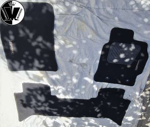 Toyota Corolla Quest floor mats