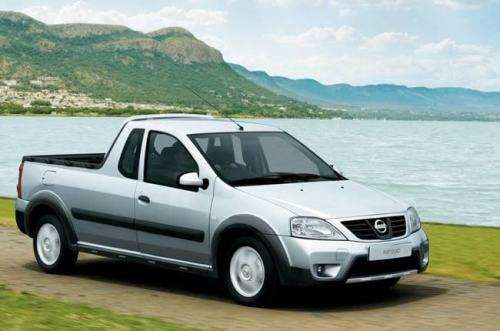 Nissan NP200 floor mats