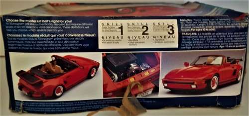 Monogram 2788 - Porsche 911 Slant Nose 1:24 Model Kit. 1995