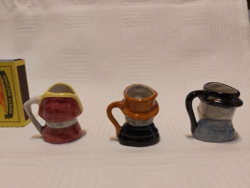 Toby jugs ( Artone England)