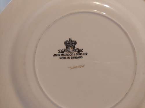 MIX SET OF 9 - Ivory ware & Royal ware -John Maddock & Sons (made in England )
