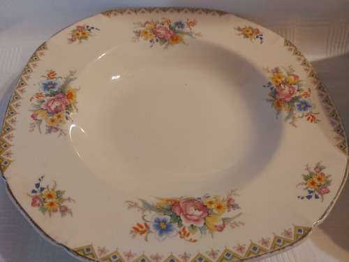 MIX SET OF 9 - Ivory ware & Royal ware -John Maddock & Sons (made in England )