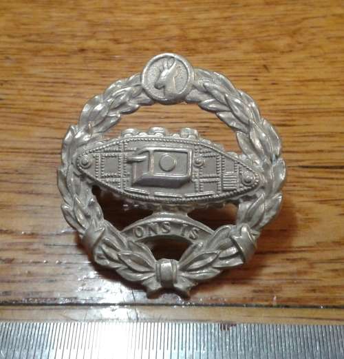 SA Armoured Corps hat badge, WW2,