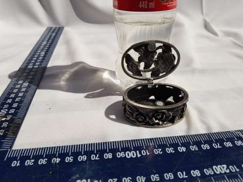 Tiffiny style Jewelery/ring box lot1 Roses