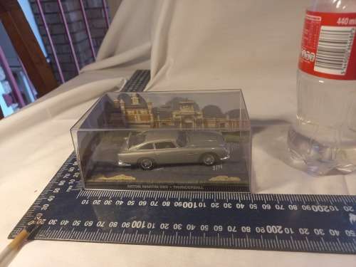007 James Bond Aston Martin DB5 -Thunderball
