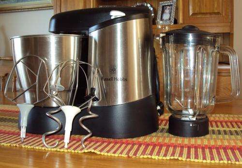 RUSSEL HOBBS MIXER & BLENDER IN MINT CONDITION