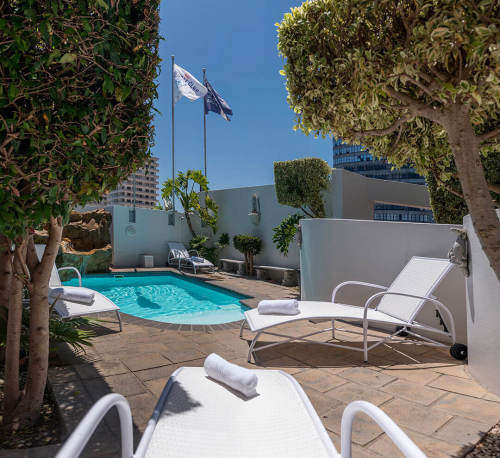 Weekend Getaway - Inverness, Sea Point, Cape Town,1 - 4 June 2018