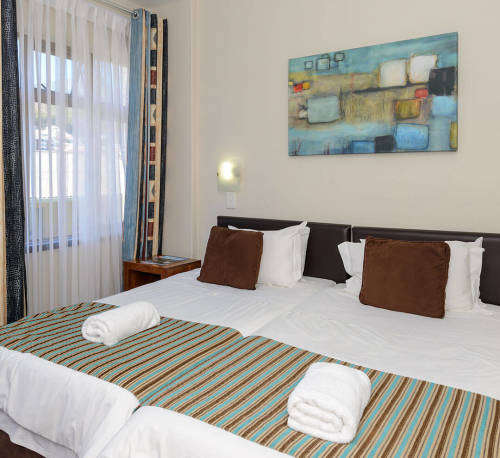 Weekend Getaway - ROYAL ATLANTIC, Sea Point, Cape Town, 8 - 11 June 2018.