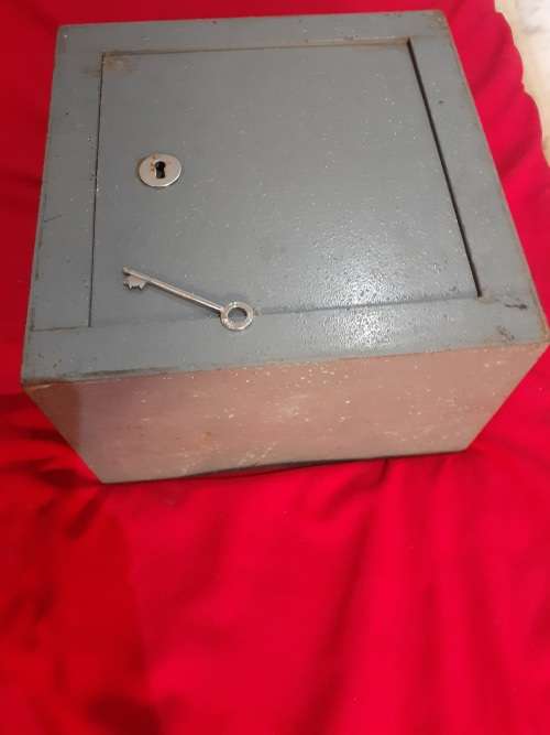 GUN / JEWELLERY SAFE