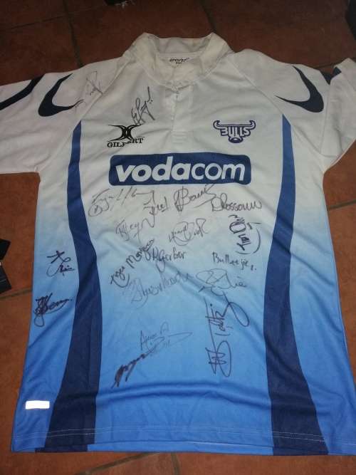 Bulls Signed rugby jersey