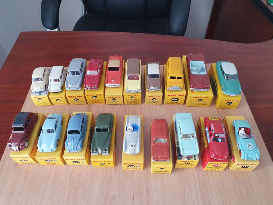 Dinky collection (De Agostini) 19 Cars with boxes