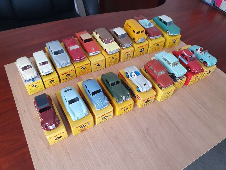 Dinky collection (De Agostini) 19 Cars with boxes