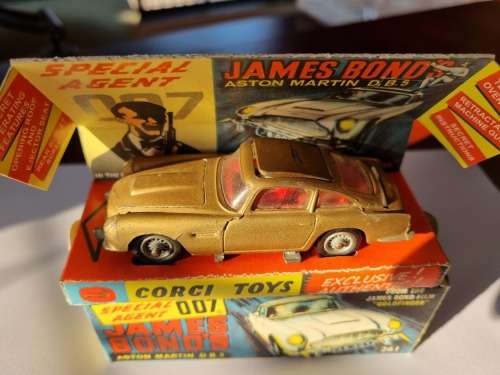 Corgi #261 James Bond Aston Martin DB 5 Boxed