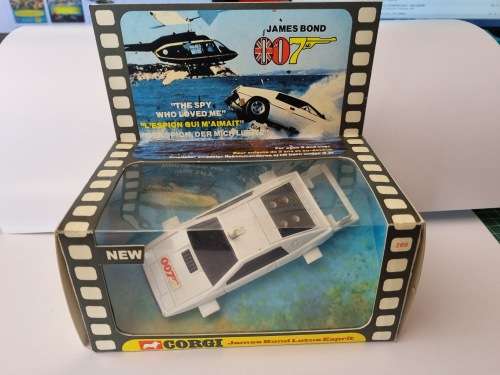 Corgi #269 Bond Lotus Esprit