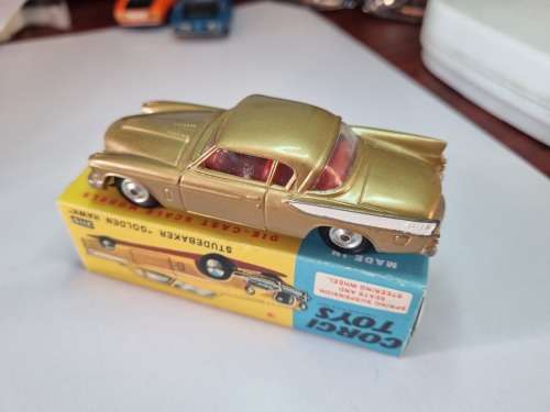 Corgi 211s Studebaker Golden Hawk