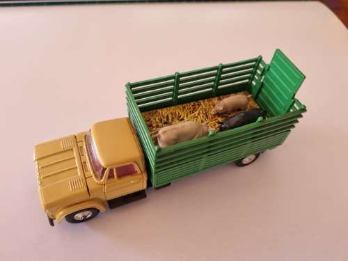 Corgi 484 Dodge `Kew Fargo` Livestock Transporter with Animals