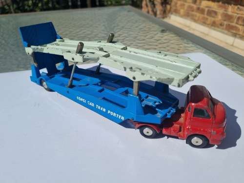 Corgi 1101 Carrimore car Transporter