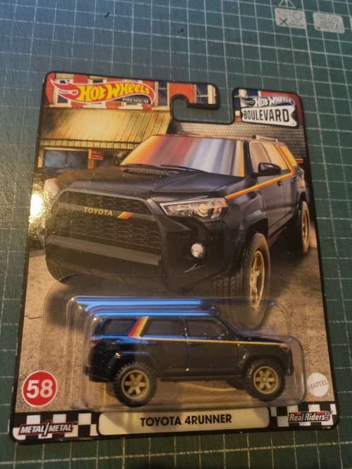 Hot Wheels Premium Boulevard #58 Toyota 4Runner