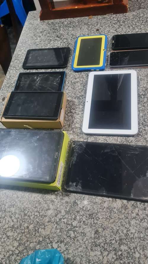 ** Tablet and Cell phone bundle** please read before bidding