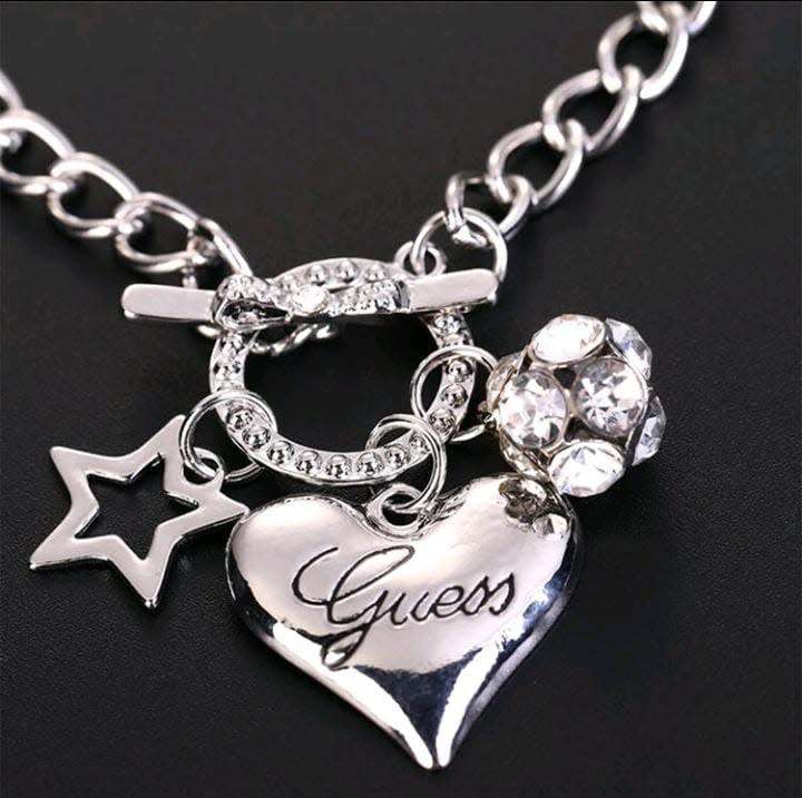 LATE ENTRY MUST SEE *****GUESS *****BRACELET BEAUTIFUL