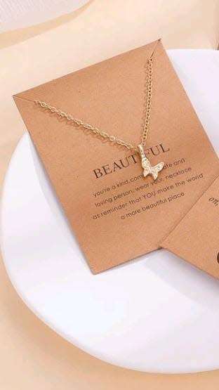 BEAUTIFUL NECKLACE WITH CARD