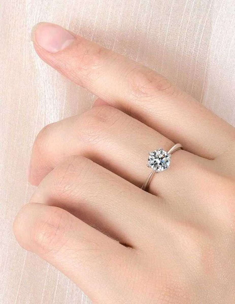 1.00CT CERTIFIED MOISANITE DIAMOND RING WITH CERTIFICATE