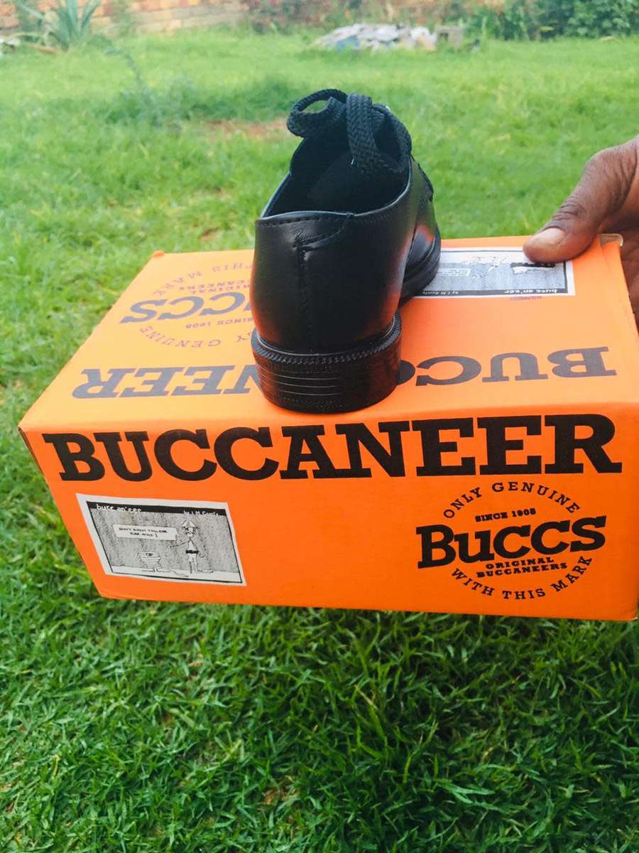 Original Buccaneer Scooter School Shoes [Size 8]