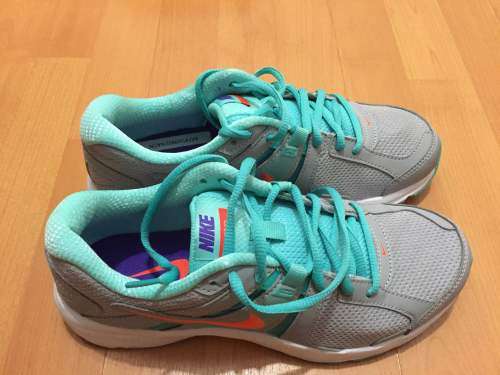 Nike Dart 10 Running shoe size 6