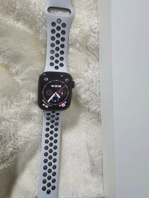 iwatch series 8 41mm GPS