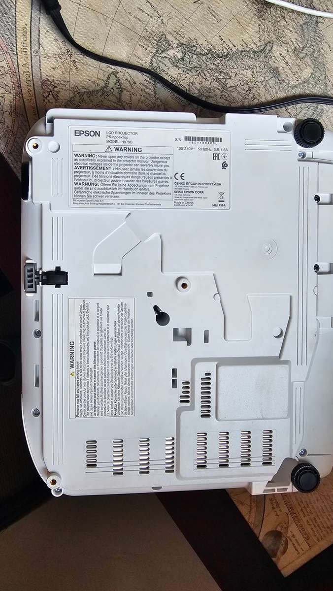 epson EH-TW740 projector