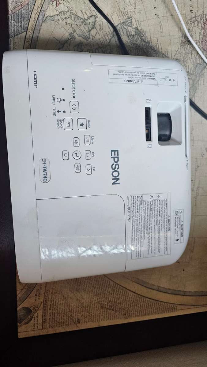 epson EH-TW740 projector