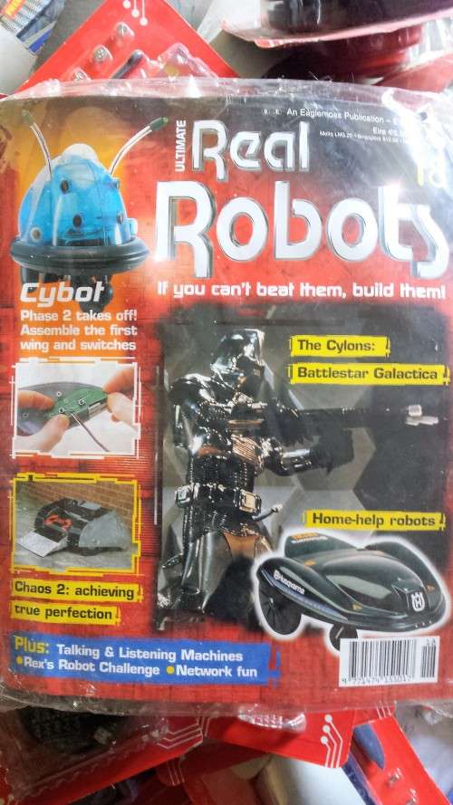 Ultimate Real Robots, Magazines and Parts