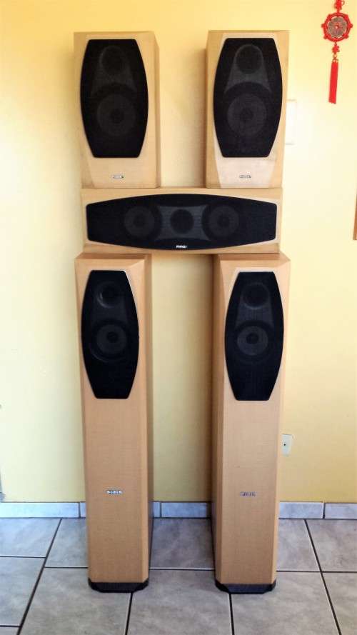 Fidek Home Theatre Speakers x 5, 100w