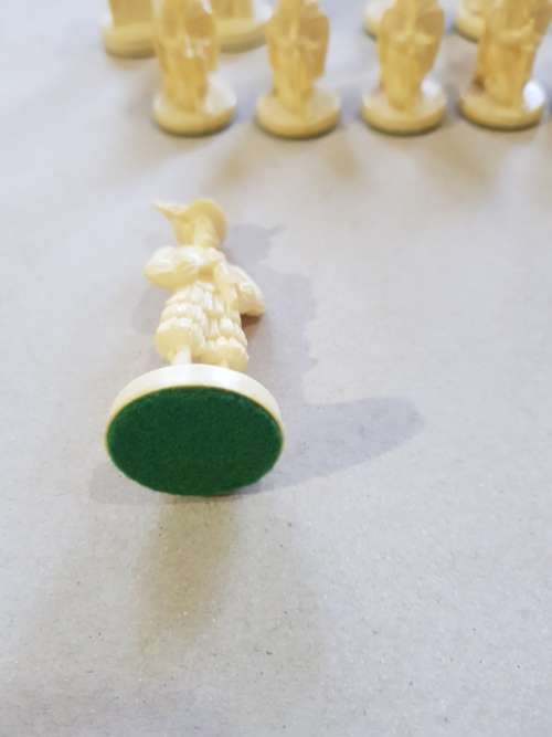 Chess Pieces, Complete