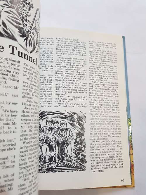 Famous Five Annual, Five Go Off To Camp 1984 Hardcover