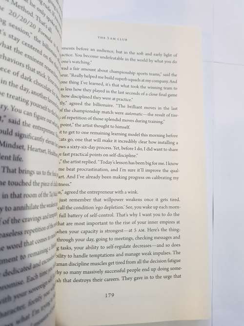 The 5am Club by Robin Sharma