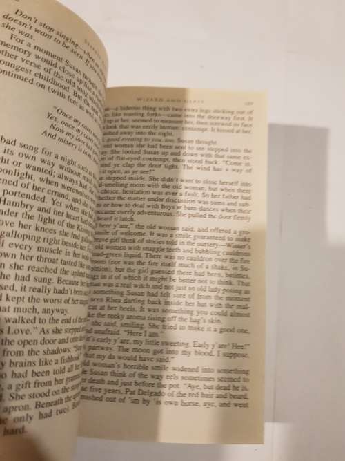 Wizards and Glass, The Dark Tower IV by Stephen King