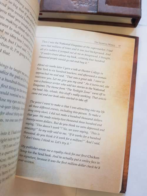 The Secret by Rhonda Byrne incl. The Secret Grattitude Book