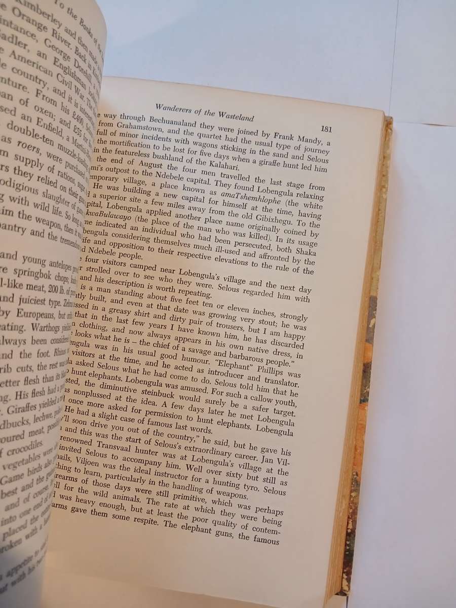 To The Banks of the Zanbezi by T.V. Bulpin