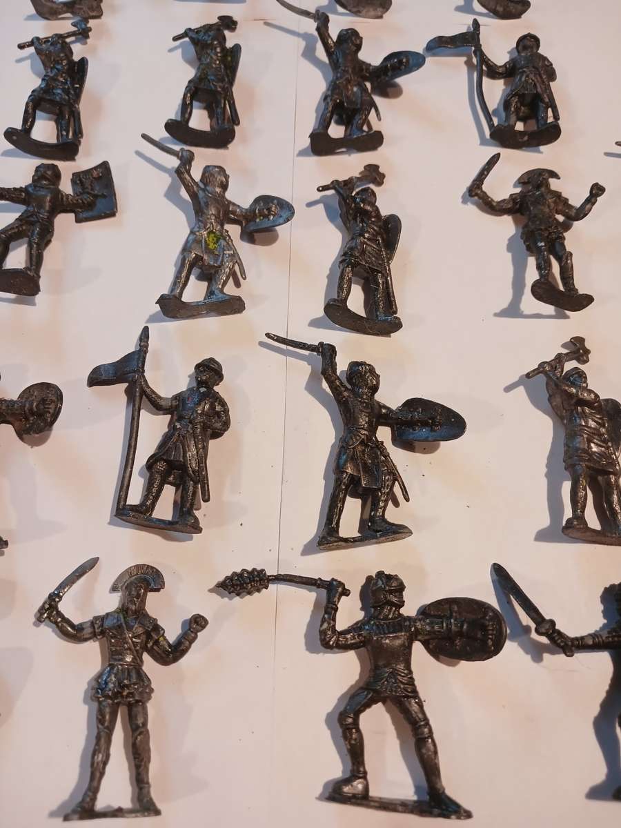 Miniature Roman Military Figurines x 28