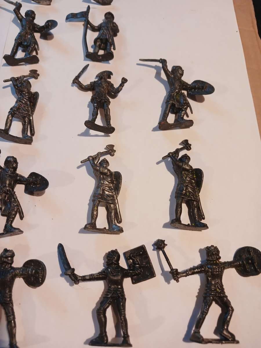 Miniature Roman Military Figurines x 28