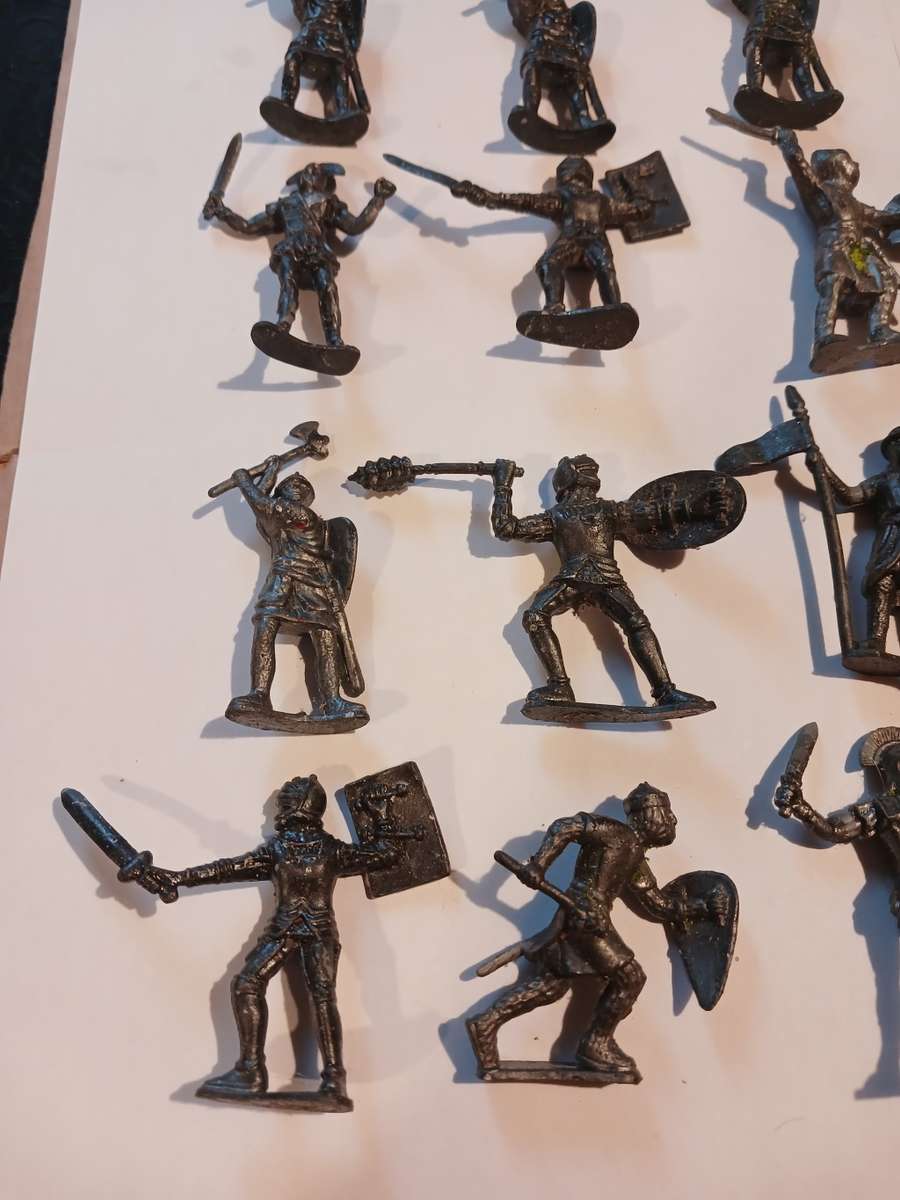Miniature Roman Military Figurines x 28