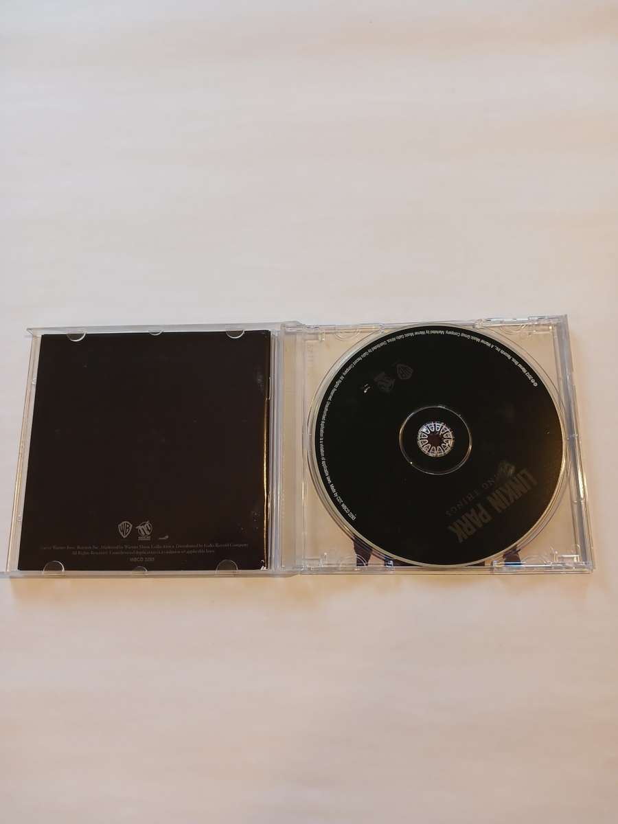 Linkin Park, Living Things CD