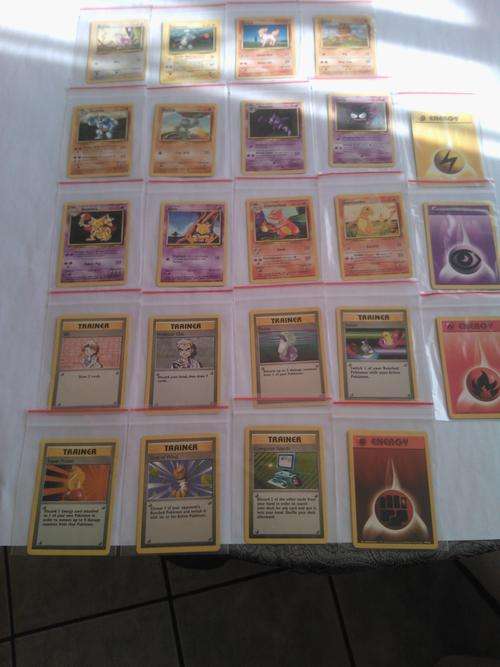 New Rare Pokemon trading cards - 1995, 96, 98 Nintendo Creatures x 31 - holographic
