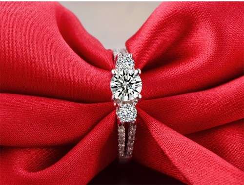 STUNNING Tri-Stone Engagement Ring AAA+ White Cubic Zirconia 18K White Gold Filled
