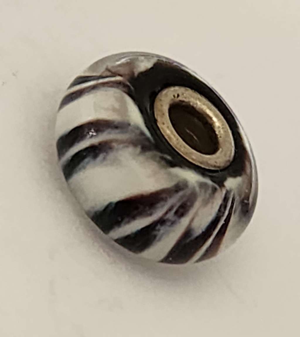 Limited Edition Trollbead - RETIRED BEAD