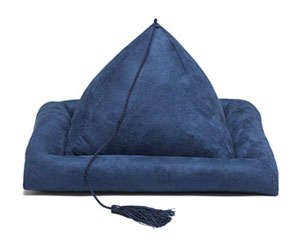 Peeramid Bookrest - perfect for all E-readers and ipads